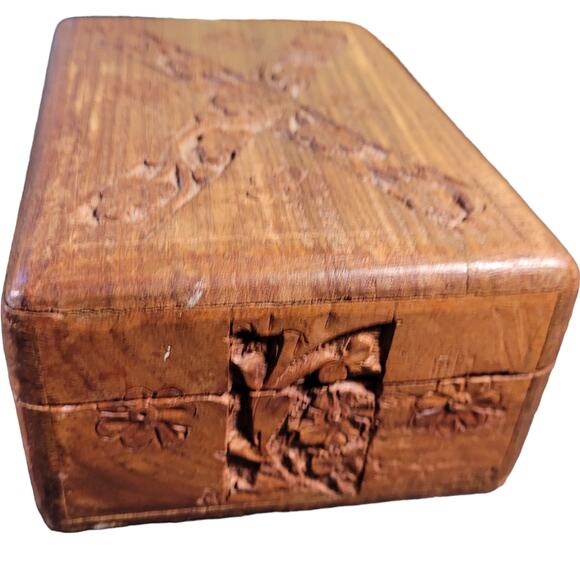 Vintage Hand Carved Rosewood Floral Trinket Box Blue Felt Lined 6x4 Rustic Decor - Picture 5 of 8